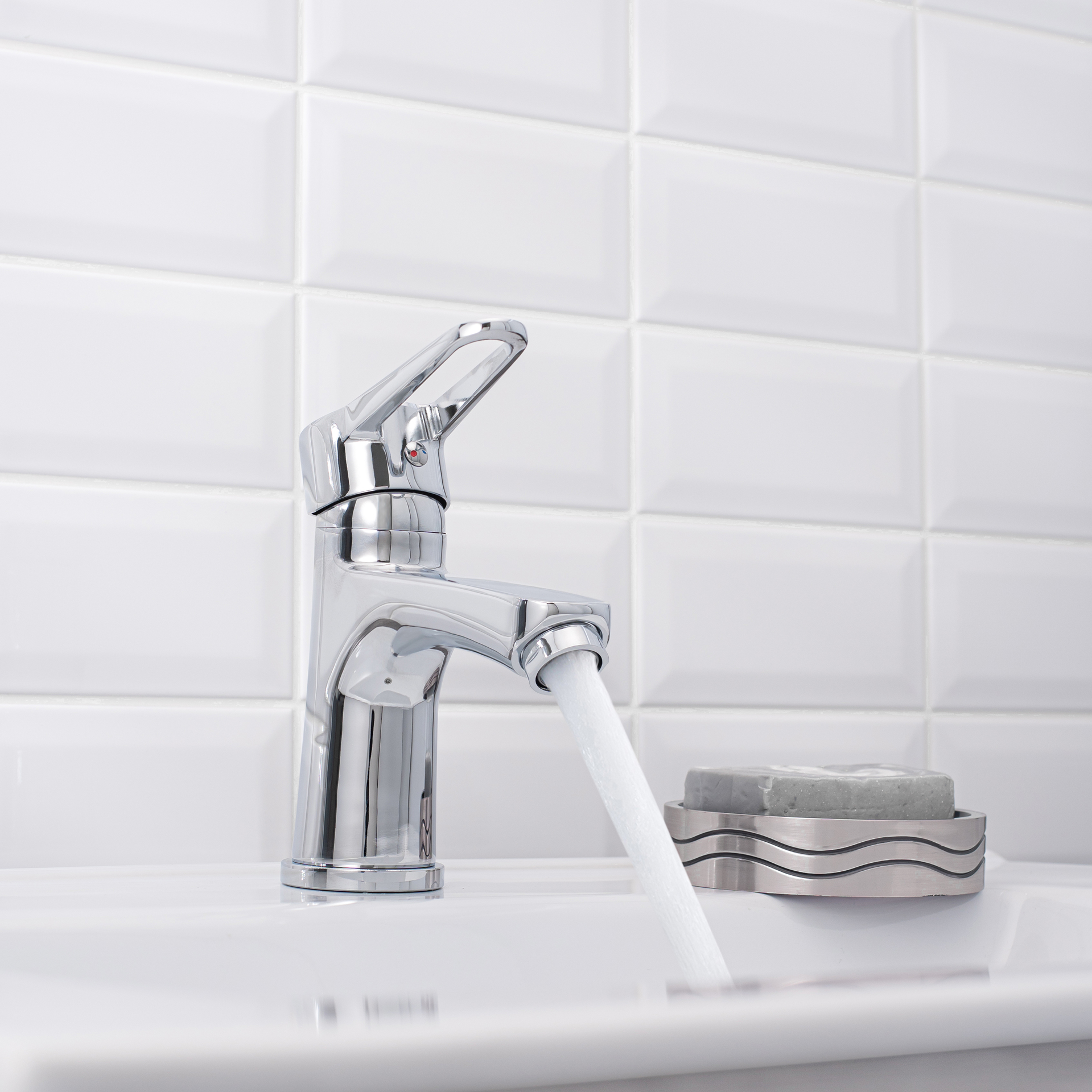 Смеситель для умывальника РМС SL141-001F 