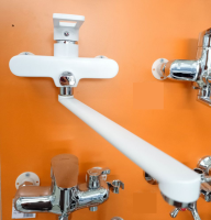 Смеситель для ванны DIST X012-2W белый