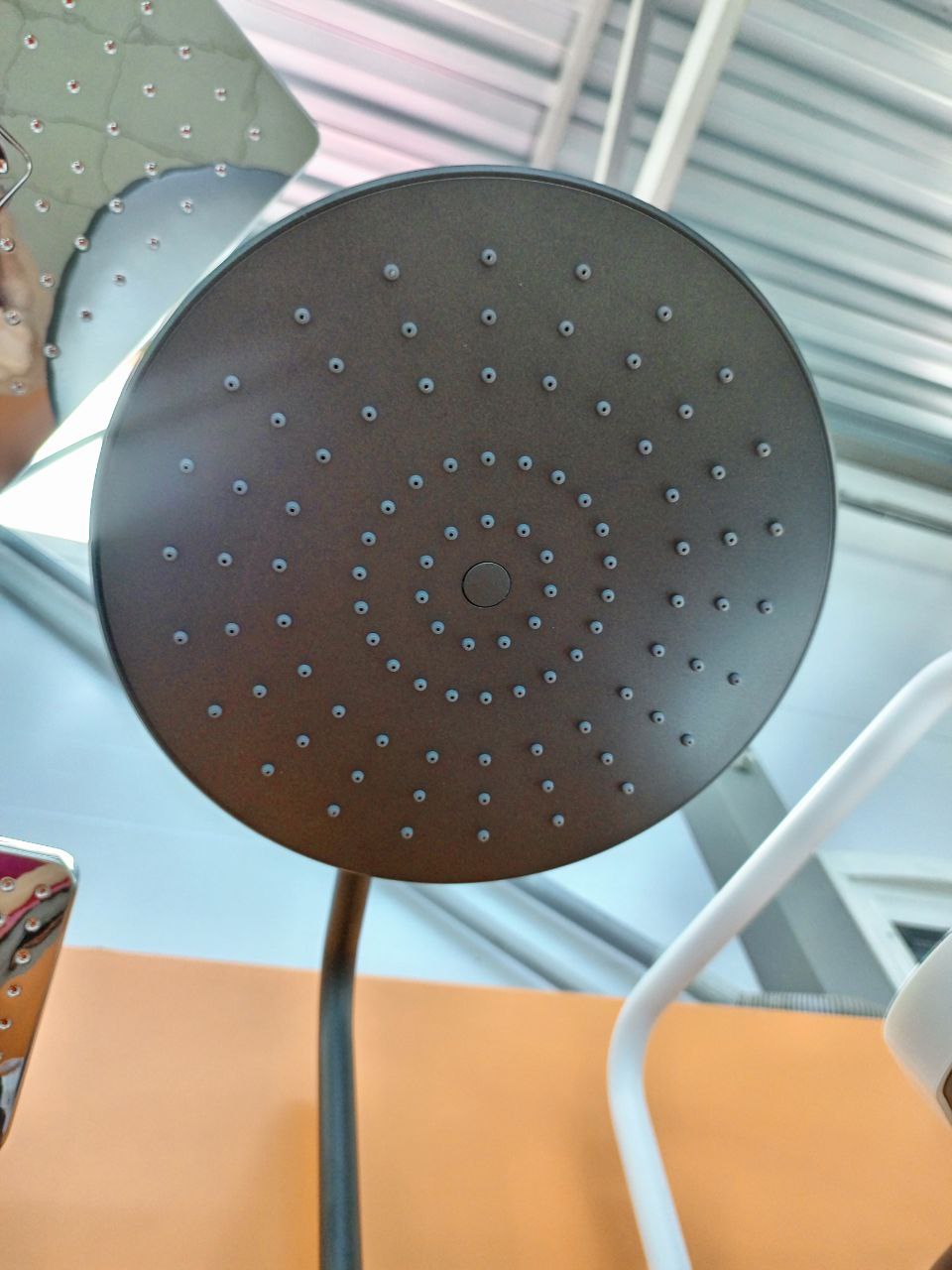 Смеситель для ванны с душевой стойкой DIST HS013QH графит