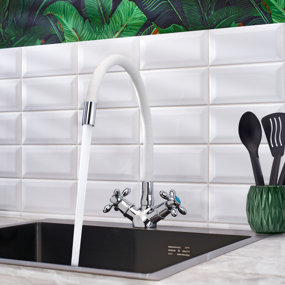 Смеситель для кухни BOOU ВА5318-1F-Е351А-В702 латунь гибкий белый