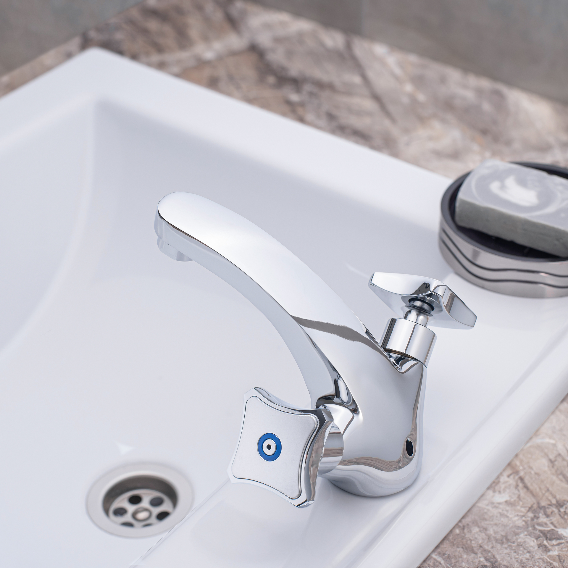 Смеситель для умывальника РМС SL117-161 