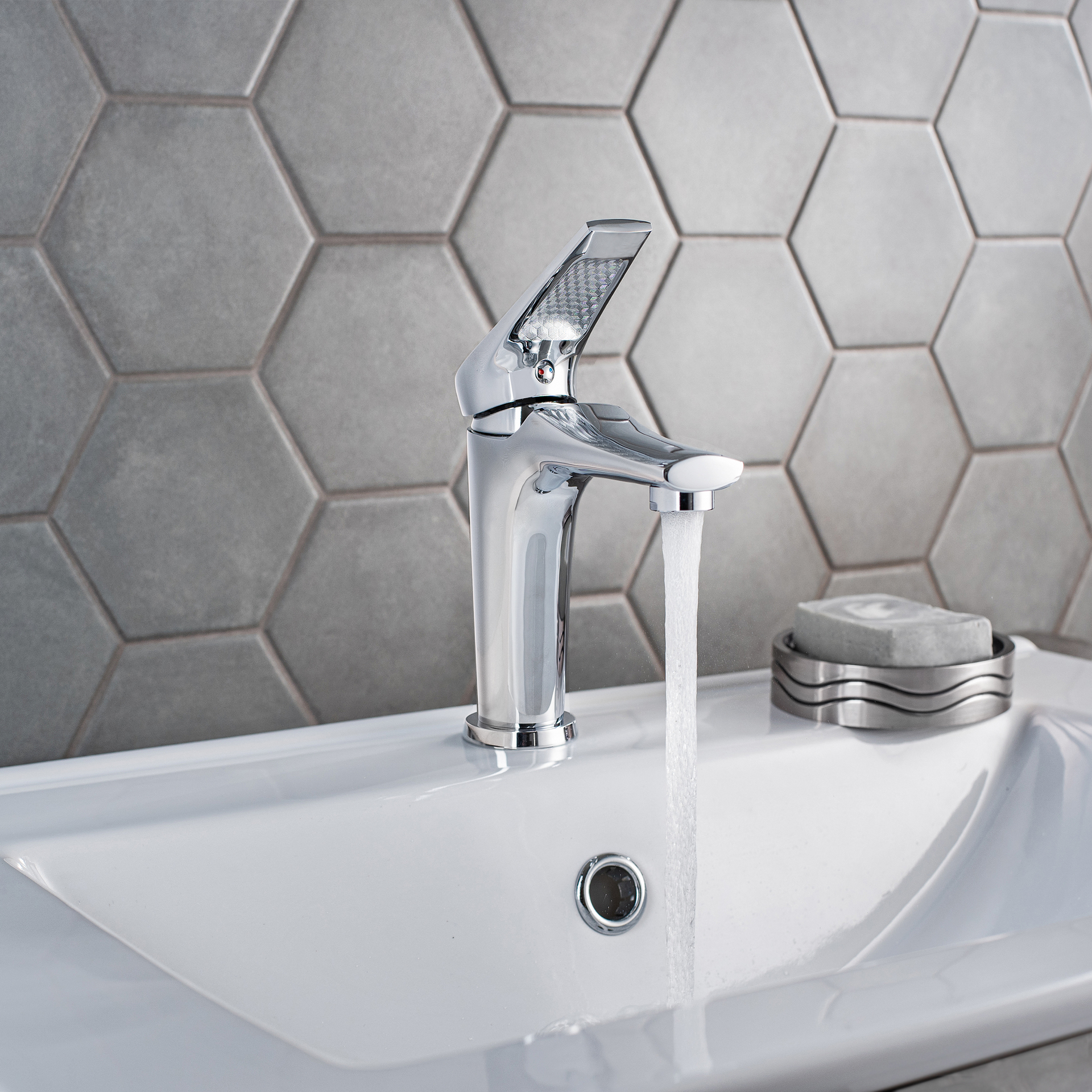 Смеситель для умывальника РМС SL122-001F 