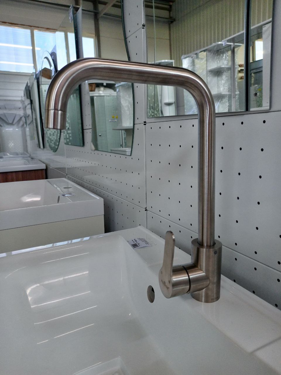 Смеситель для кухни FEINISE B49122D