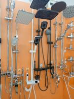 Смеситель для ванны с душевой стойкой DIST HS008S 