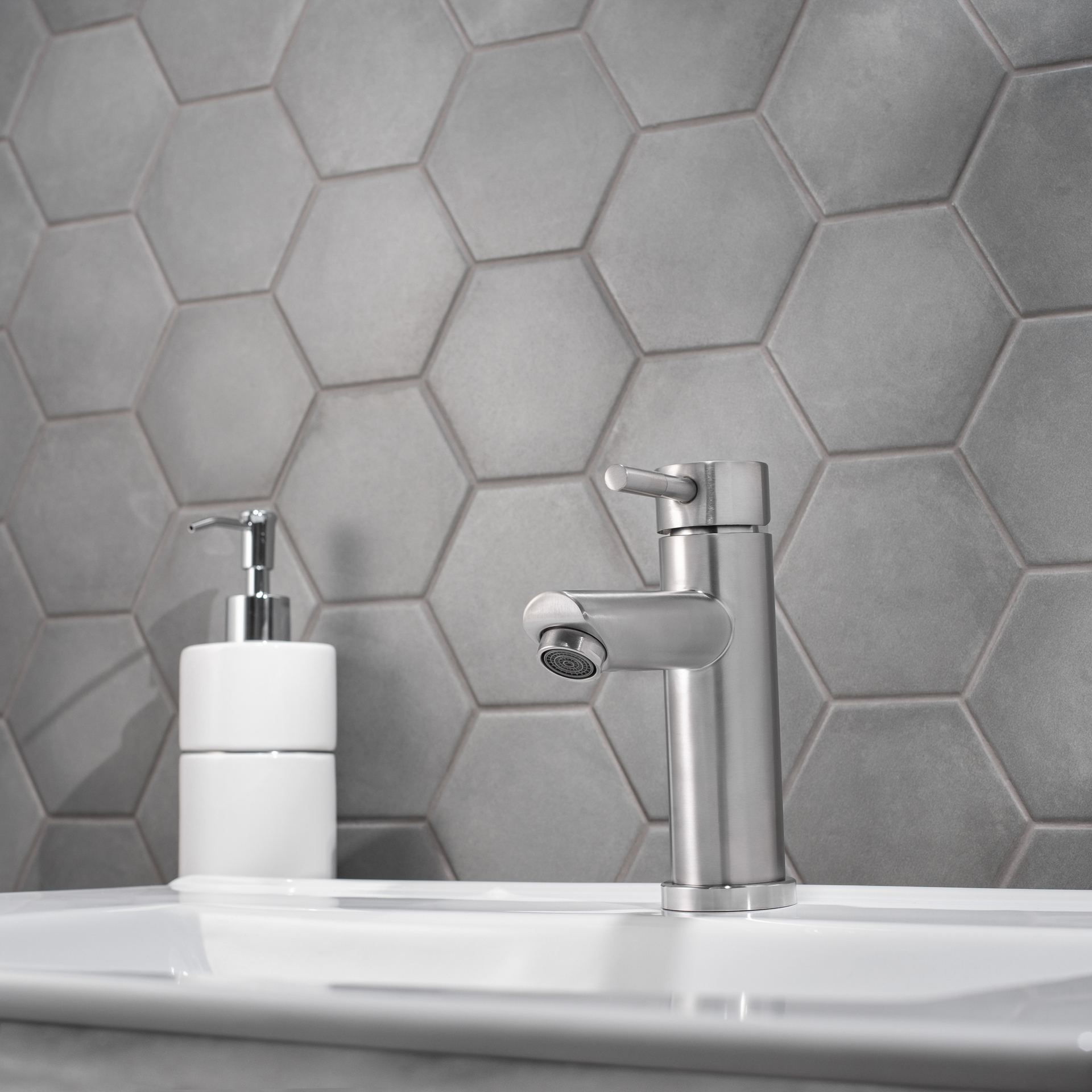 Смеситель для умывальника РМС SUS124-001F 