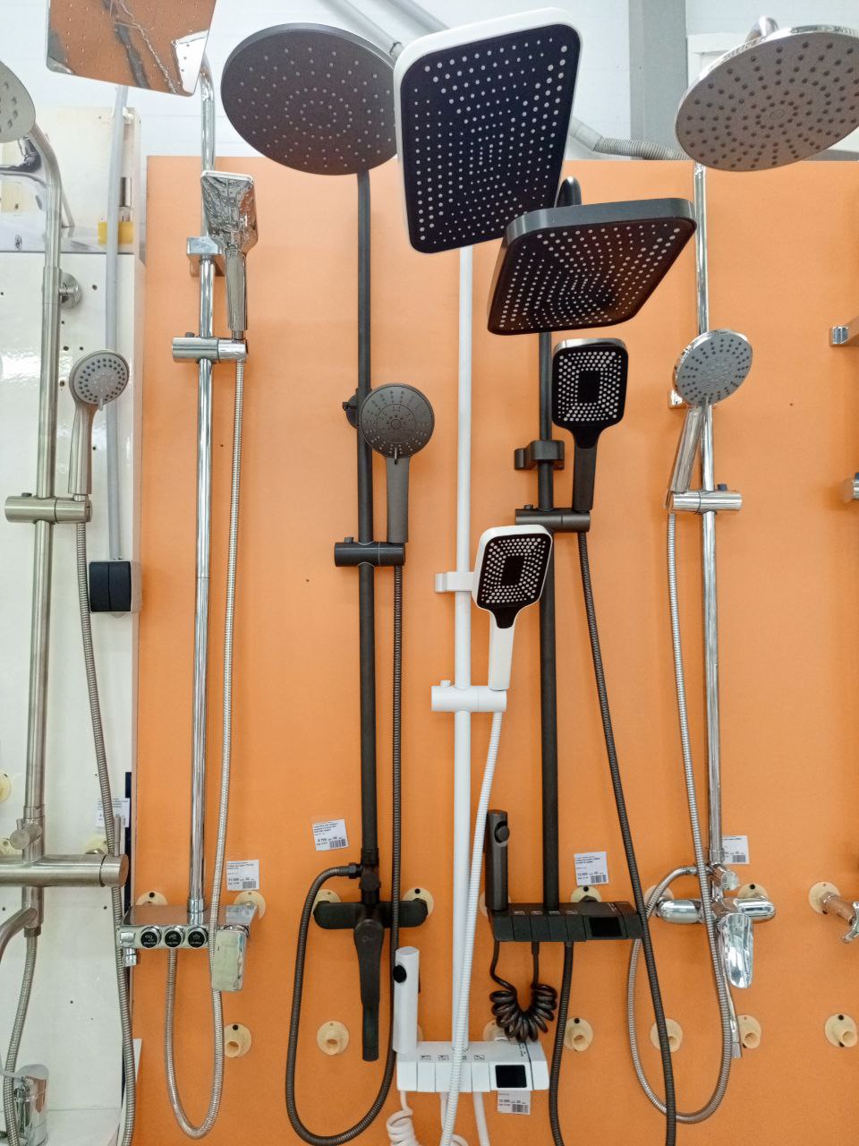 Смеситель для ванны с душевой стойкой DIST HS013QH графит