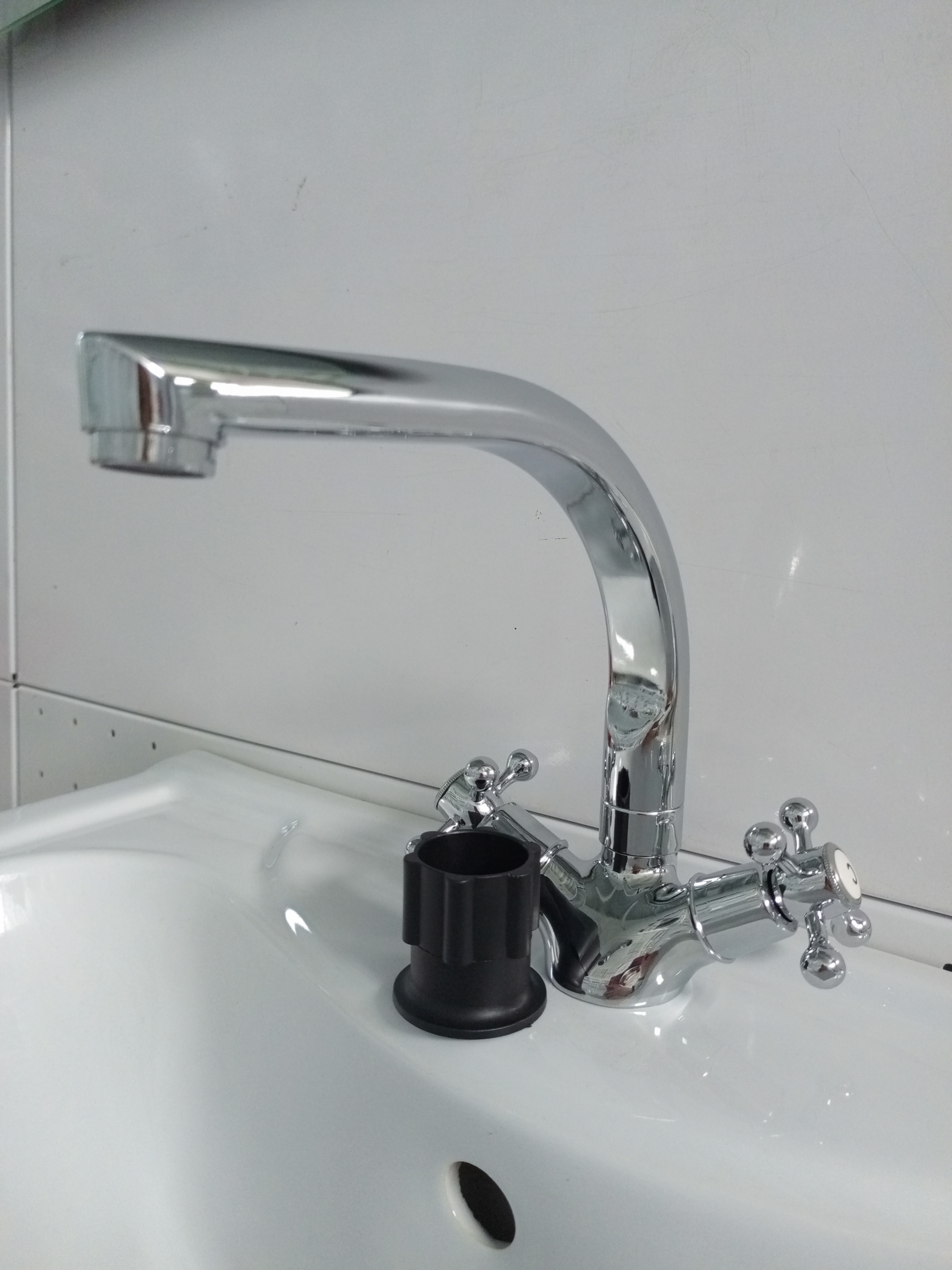 Смеситель для кухни DIST D760S