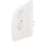 Розетка врезная двойная TDM ВАЛДАЙ 1804-0009