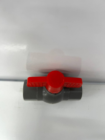 Кран шаровый из ABS пластика 1/2 рычаг г/г